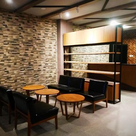 滨海机场酒店 三宝垄 外观 照片