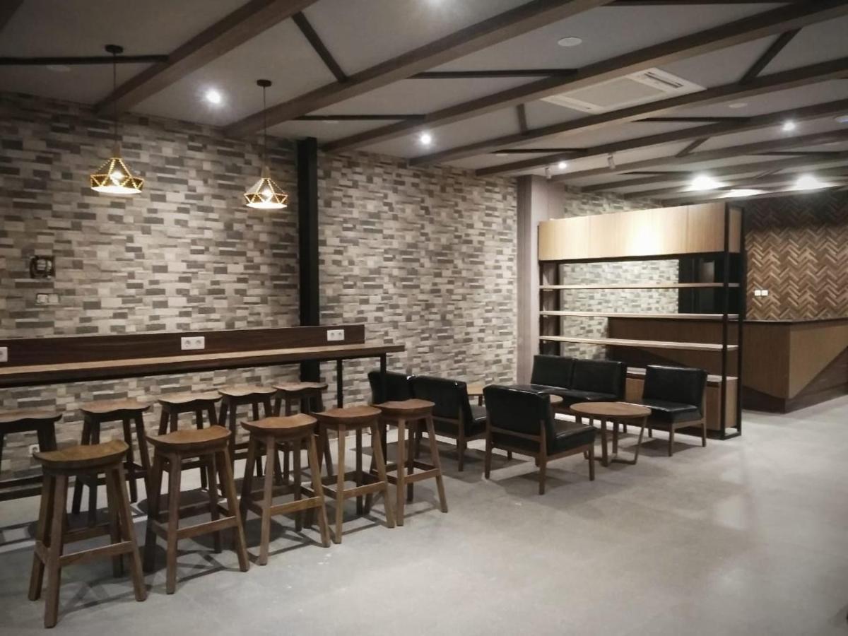 滨海机场酒店 三宝垄 外观 照片