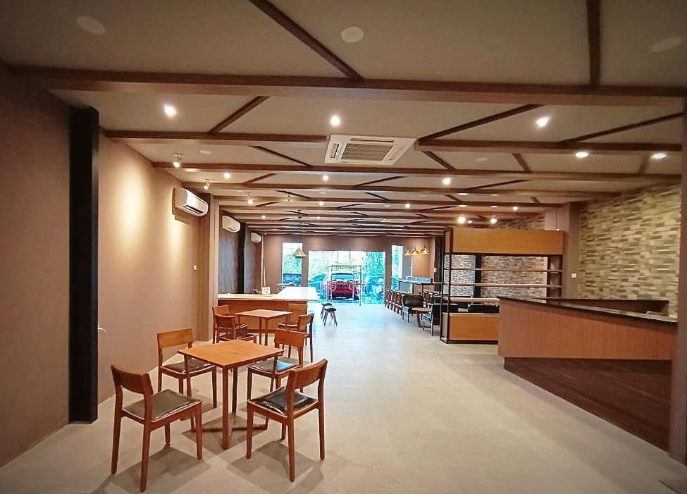 滨海机场酒店 三宝垄 外观 照片